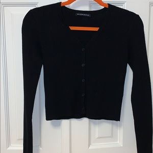 Brandy Melville Black V-neck button down cropped